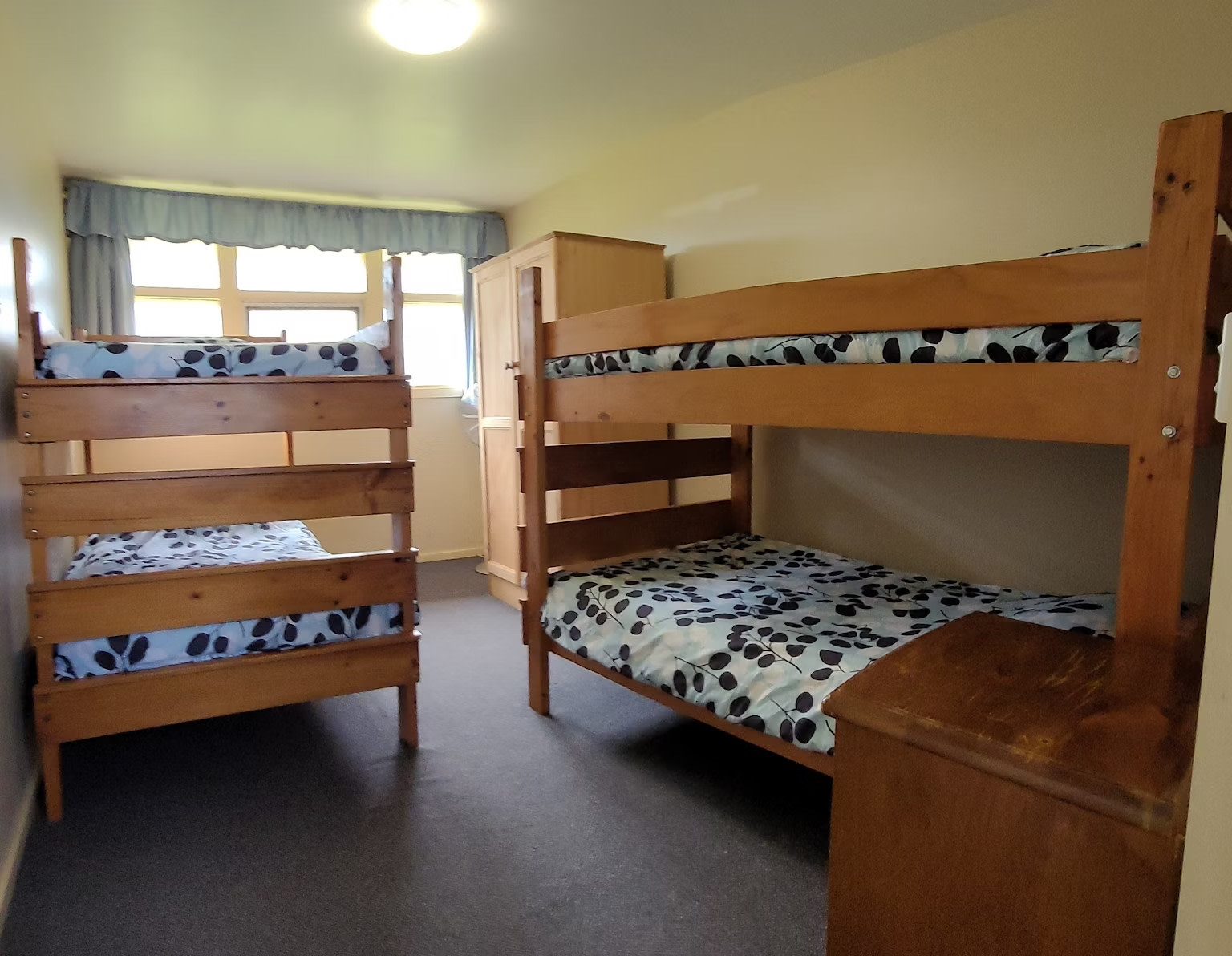 High View Family Cottages