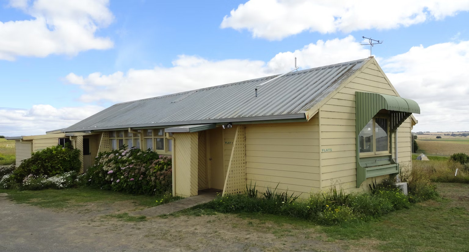High View Family Cottages