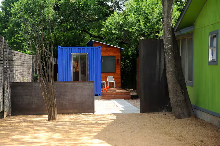 Eastside Container - Near Train, Downtown & UT