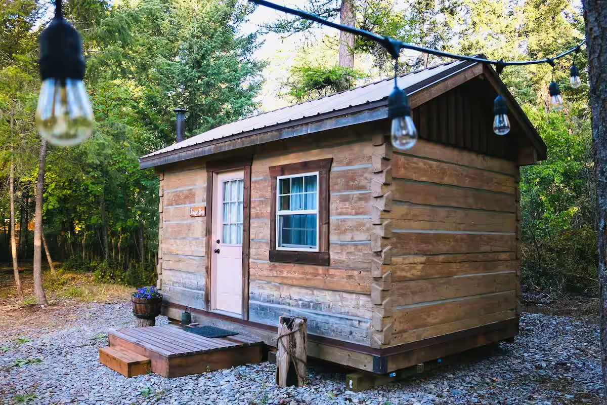Flathead Lake Camp And Cottage