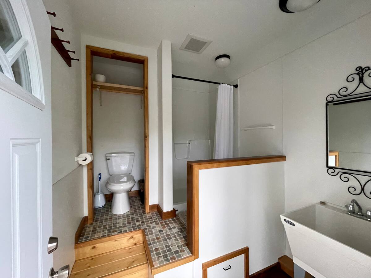 Fireweed Mountain Lodge