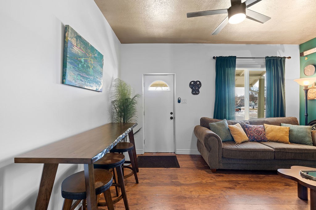 Enchanted Urban "Tree House" for 5
