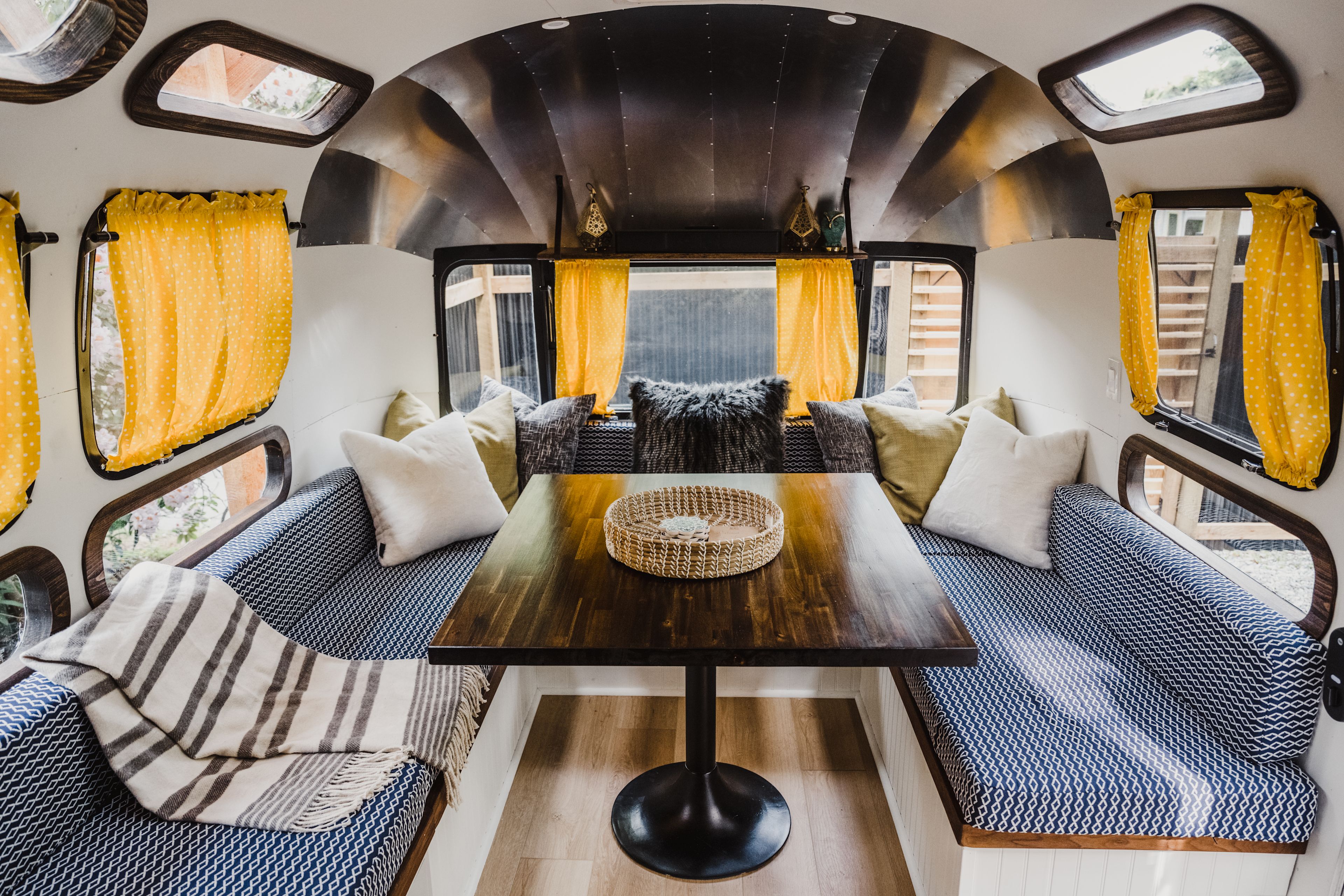 Aluminum Falcon Glamping