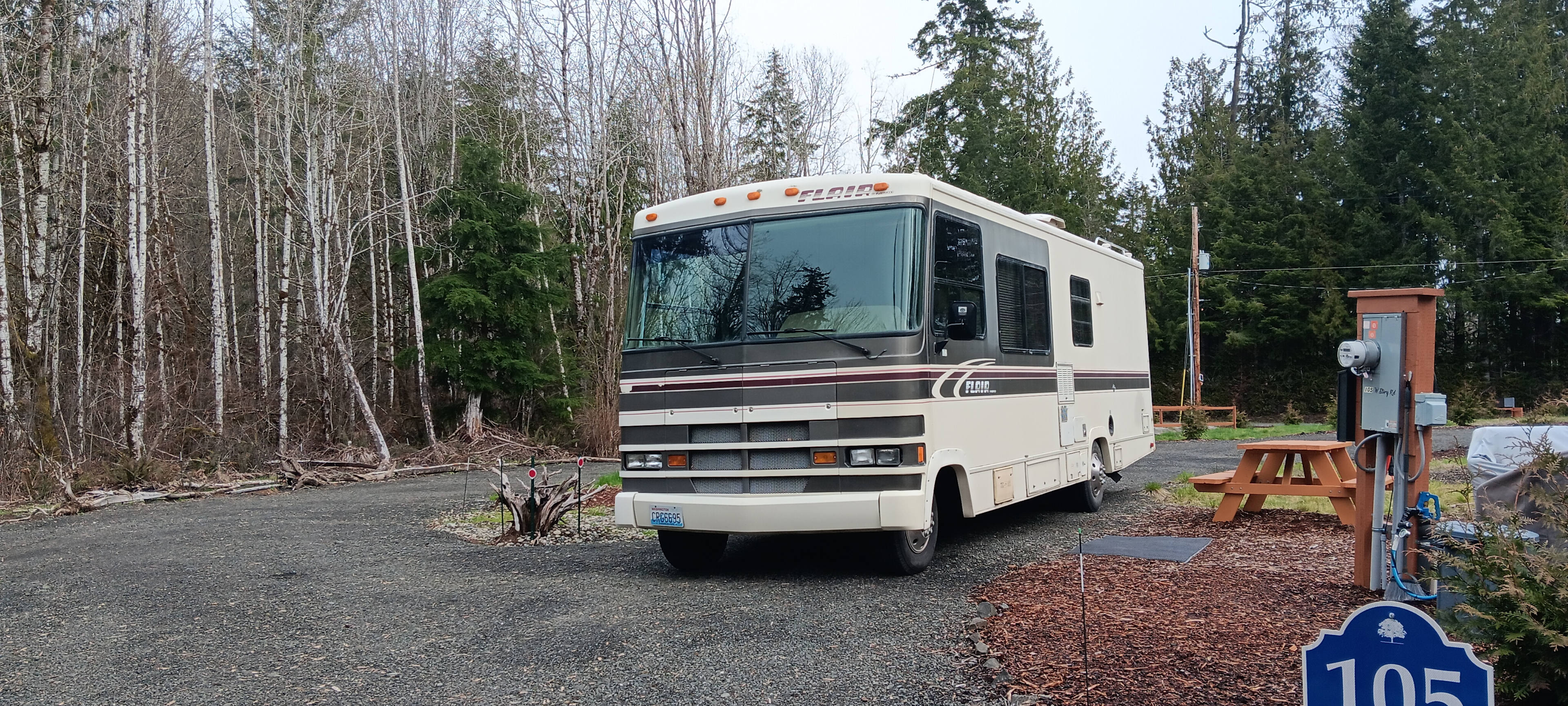 Olympic Gateway Cottage And RV Site