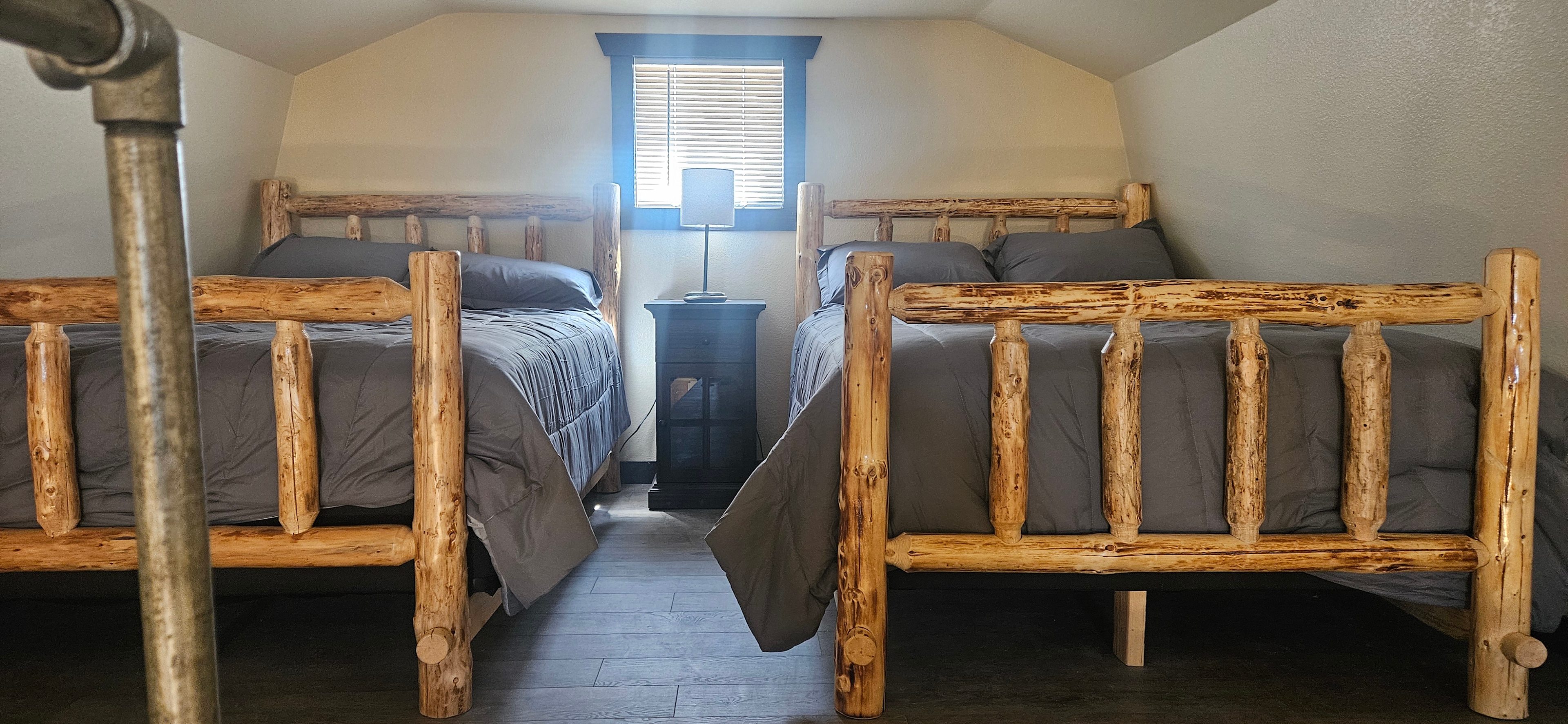 Cowboy Cabins And Horseback Riding