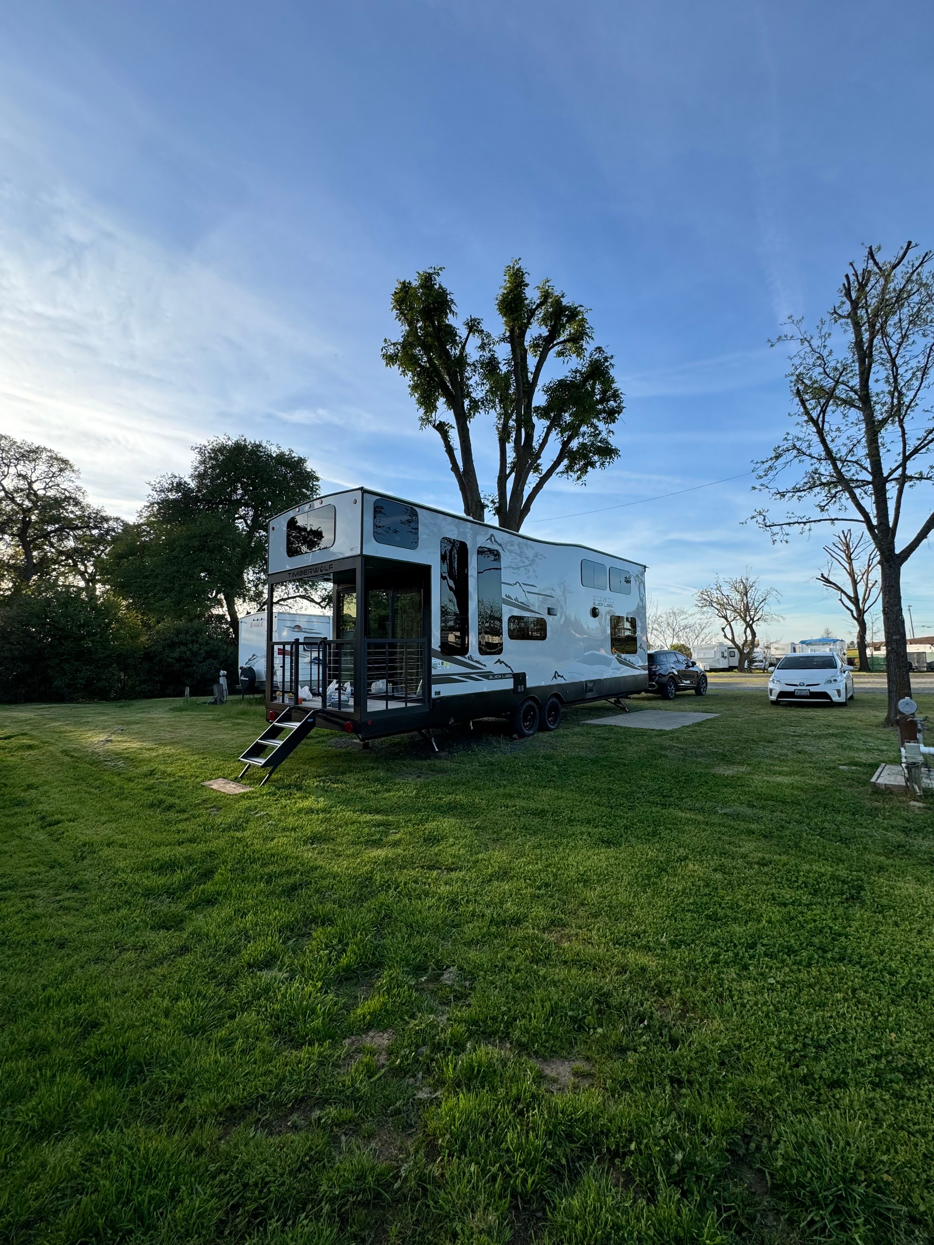 Falling Rock RV & Lodging