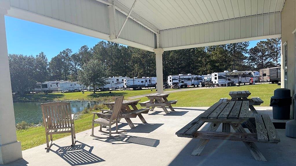 Lakeside RV Resort in Livingston LA