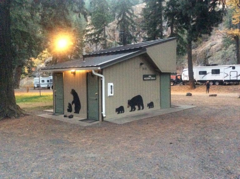 Squaw Rock RV Resort and Campground