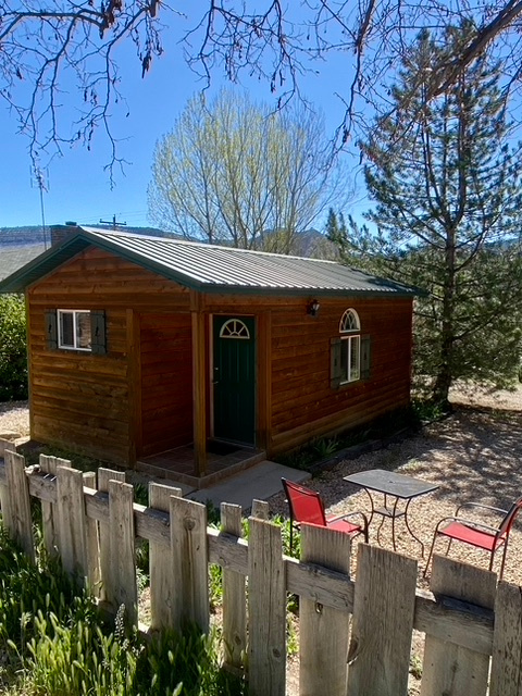 Mount Carmel Motel & RV Park