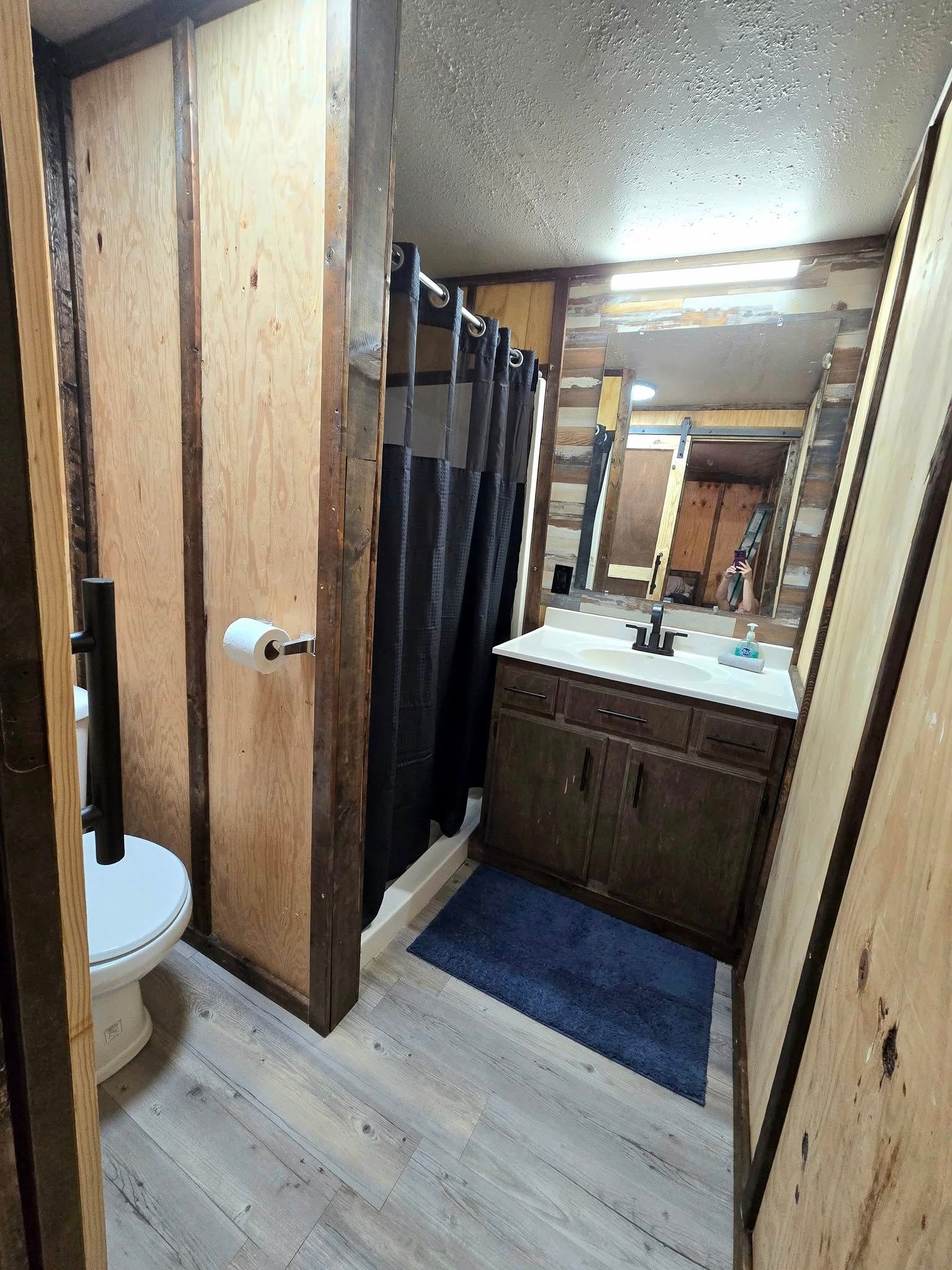 Hook Cabins on Lake Fork