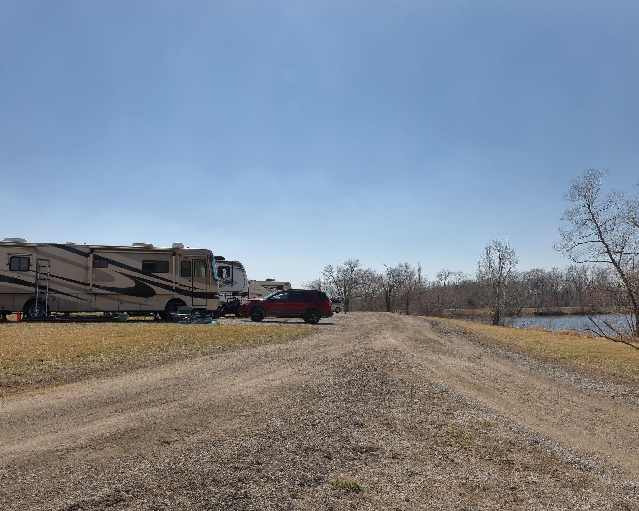 Suncatcher Lake RV Park