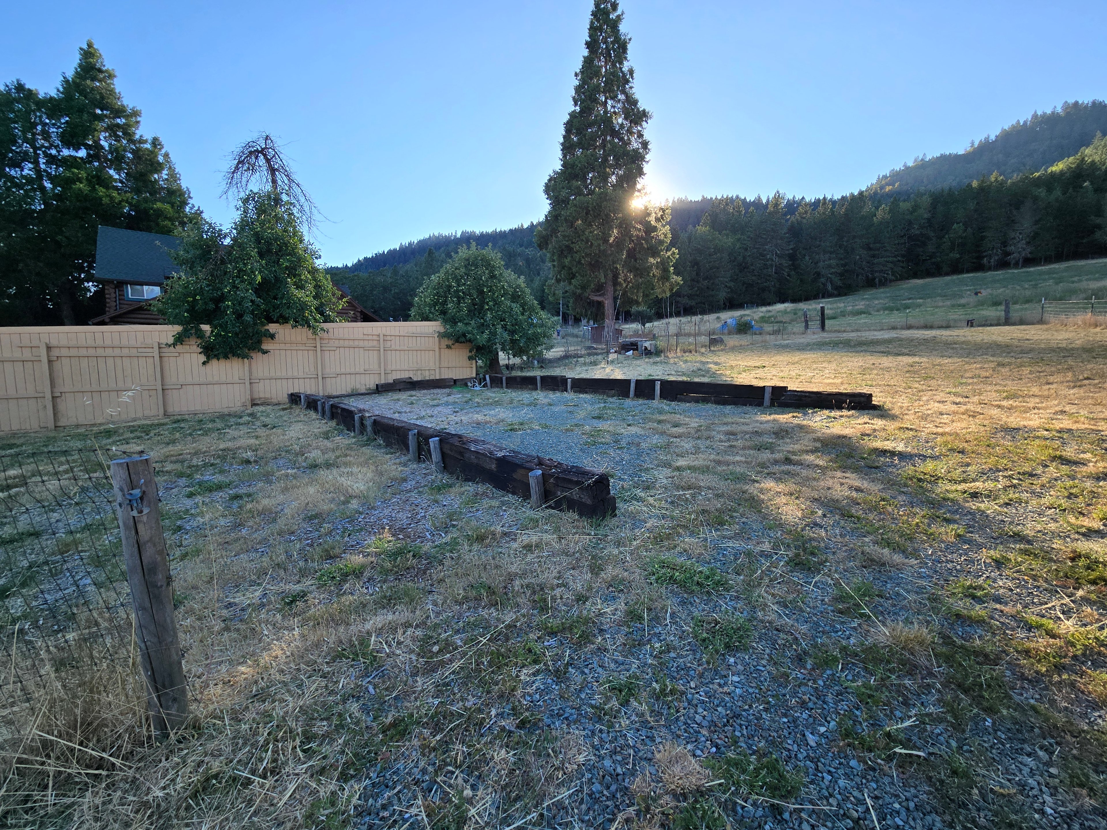 Leveled area. Follow the gravel to this parking area for in-vehicle camping. All vehicles must stay on the gravel or asphalt due to local fire rules. 