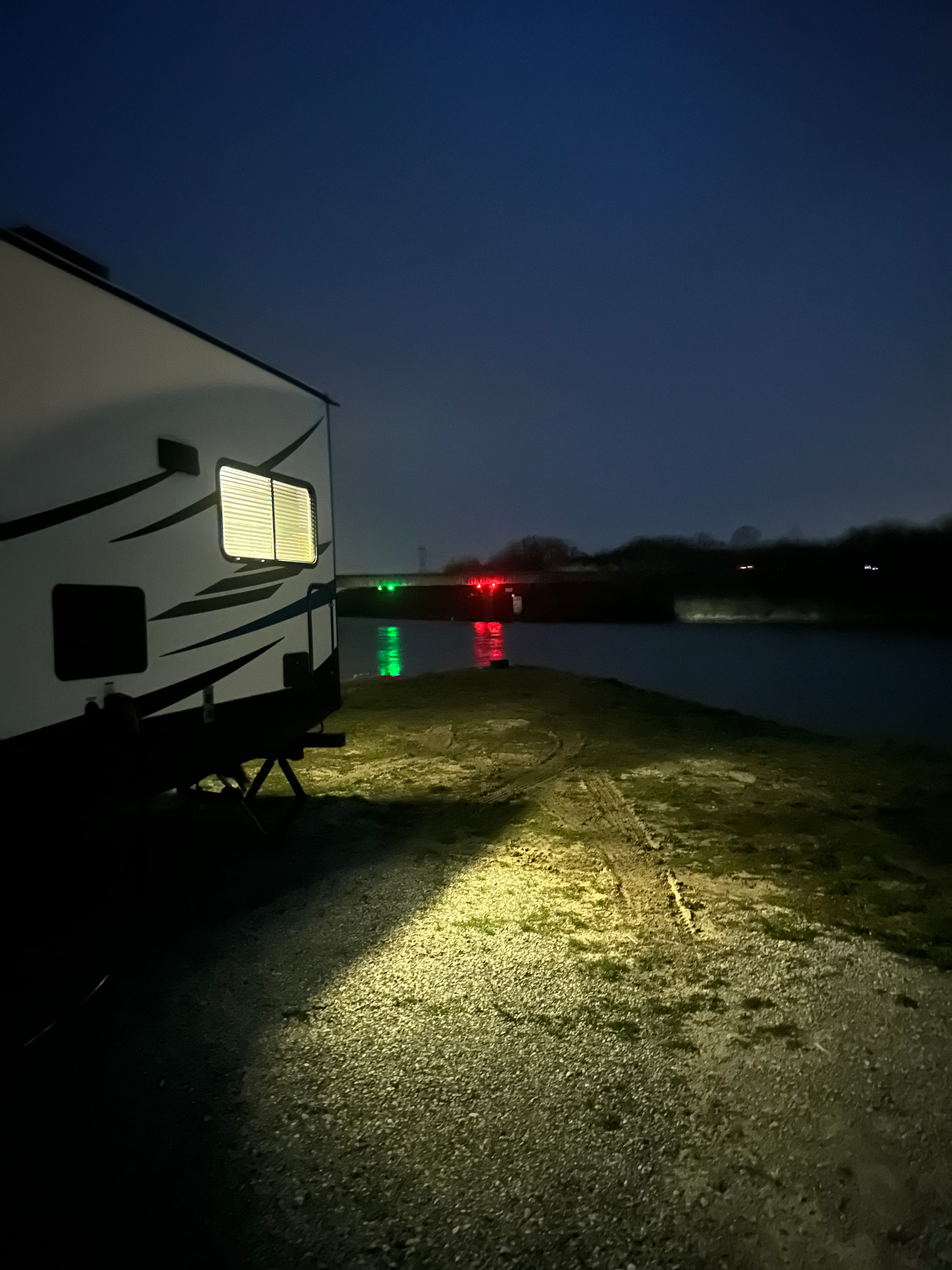 Kaskaskia River Camping & RV Park