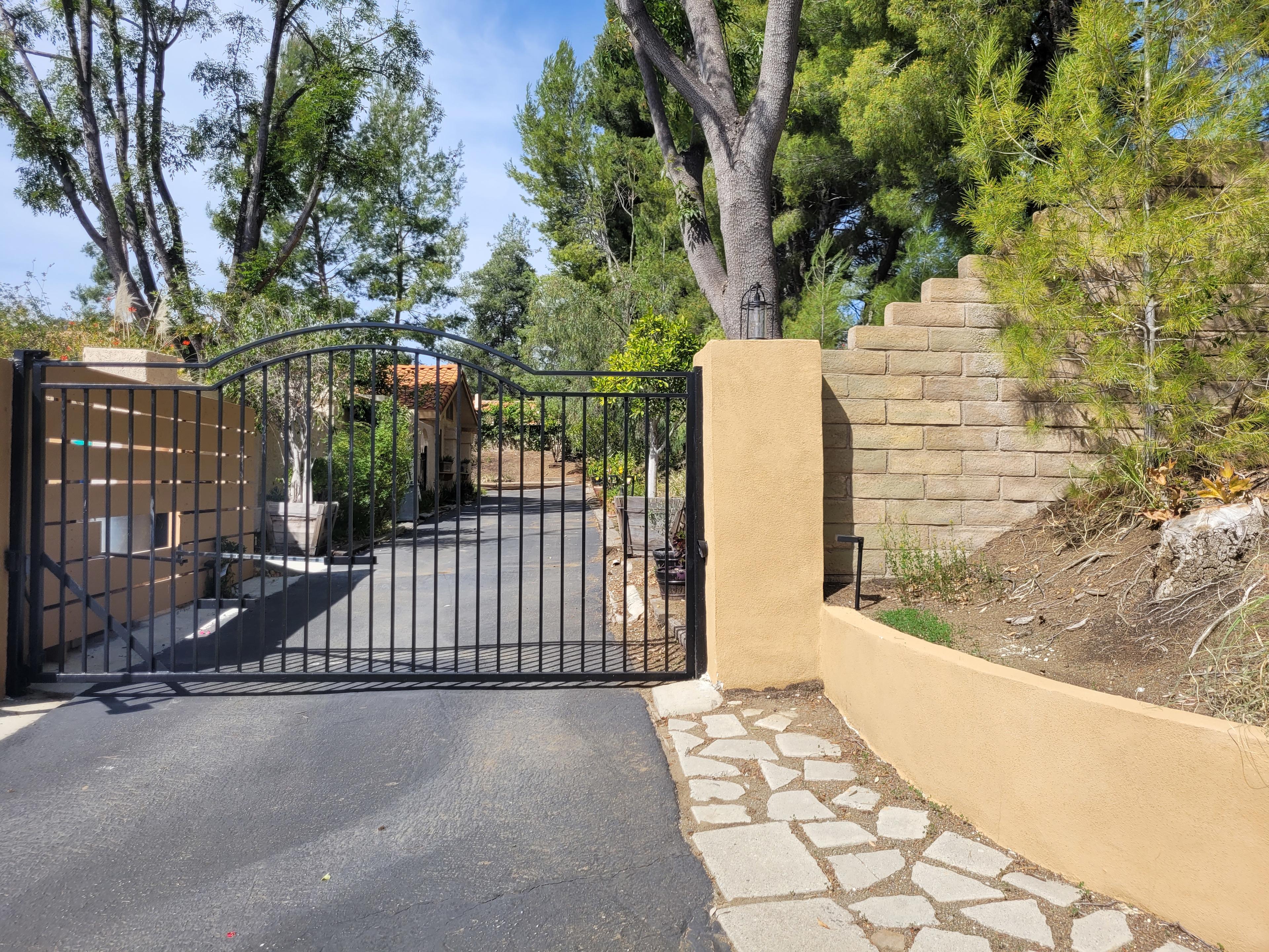 Dry Canyon Cold Creek Guest Rental