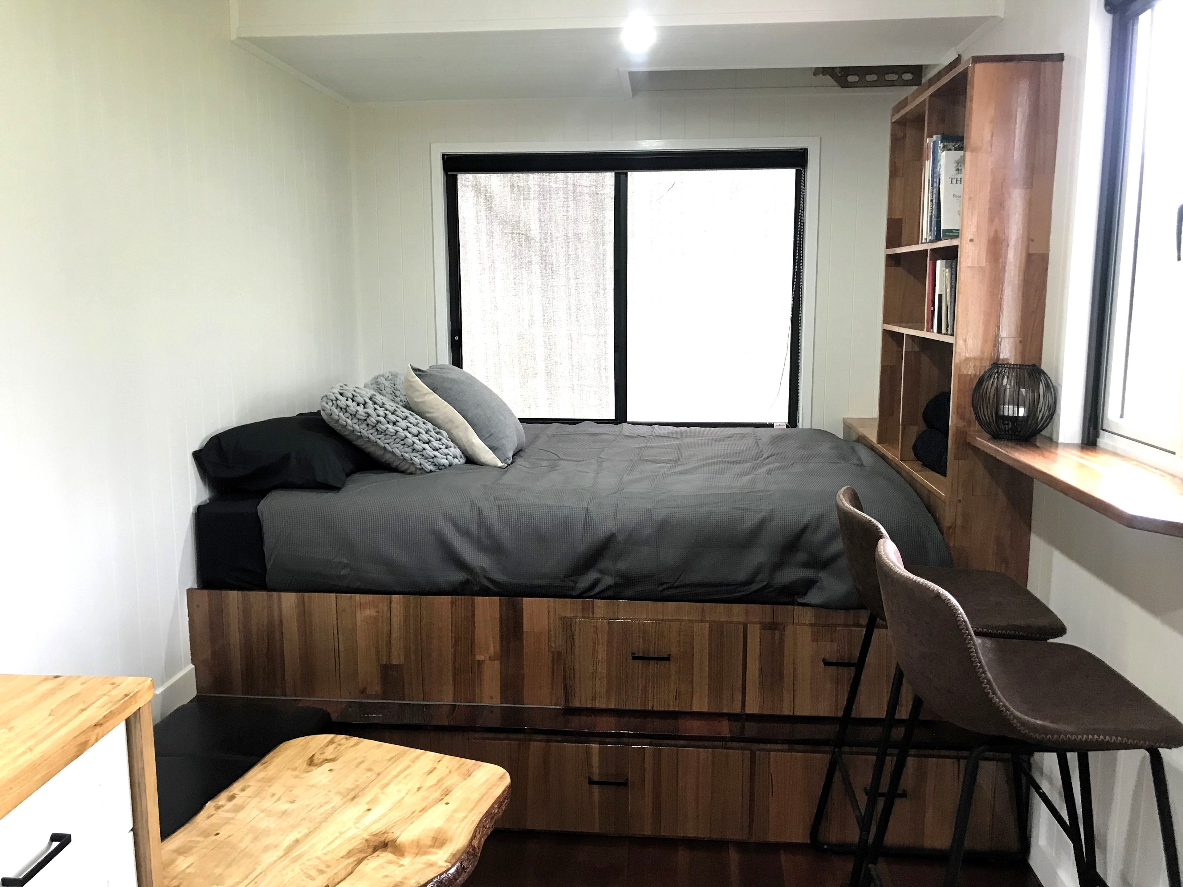 Bee Farm Off-Grid Tiny Home Stay