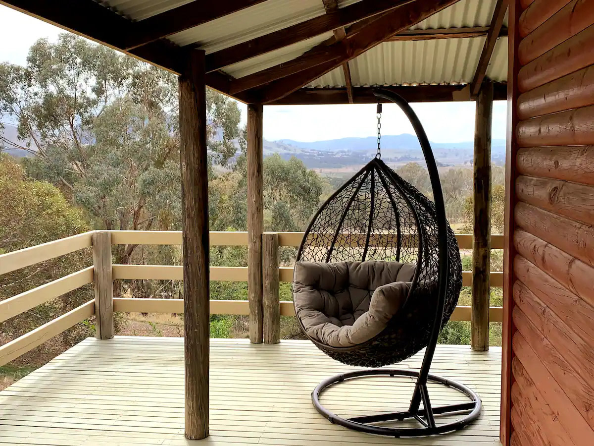 Mansfield Colonial Cabin