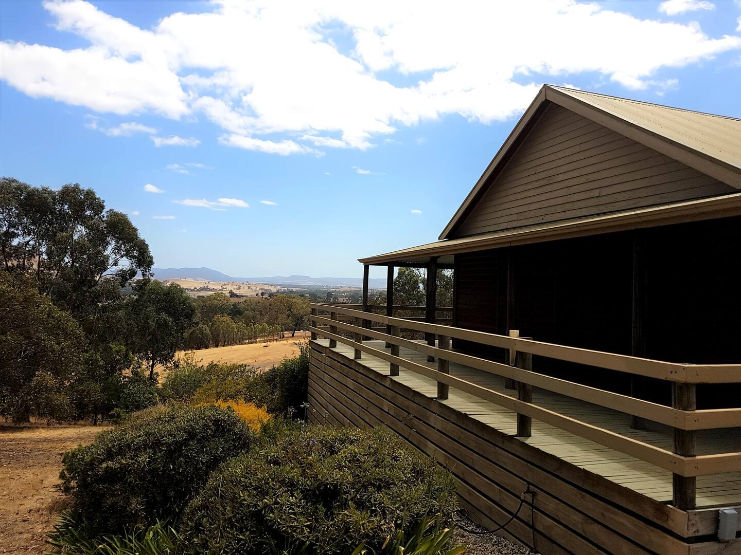 Mansfield Colonial Cabin