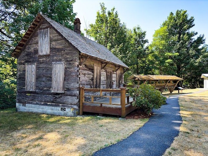 Howard Miller Steelhead Park