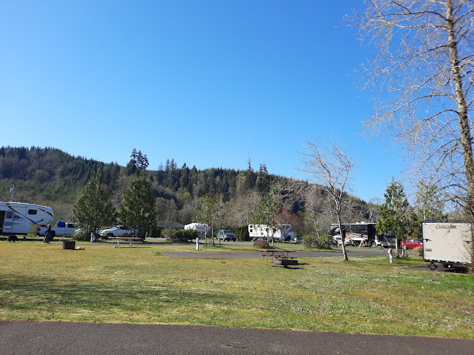 Friends Landing RV Park