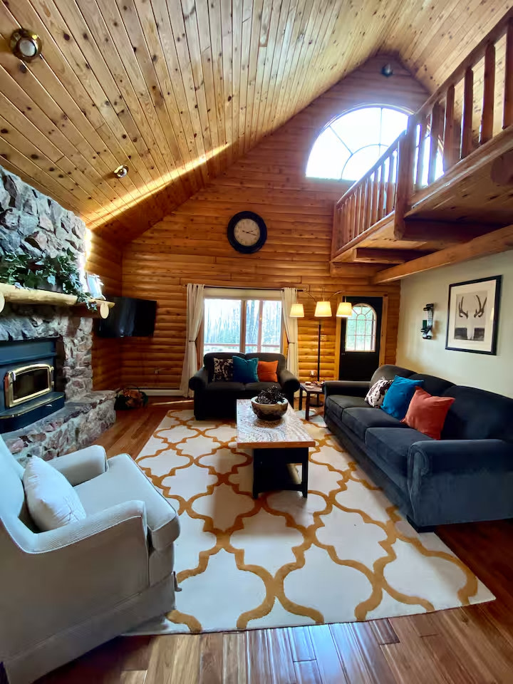 Rustic U.P. Retreat in Marquette