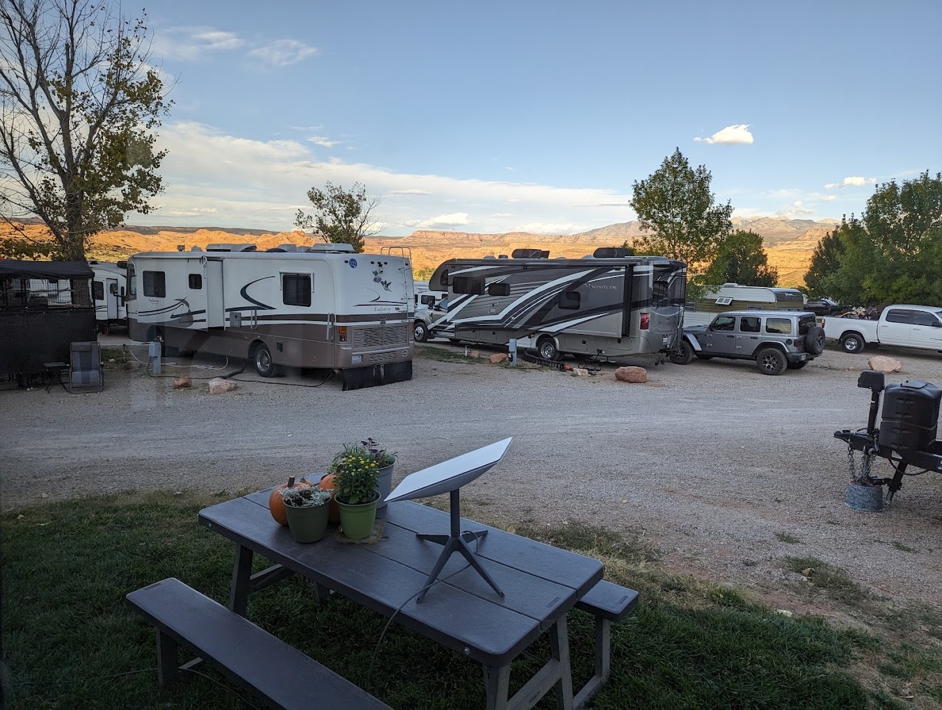 Spanish Trail RV Park-Campground