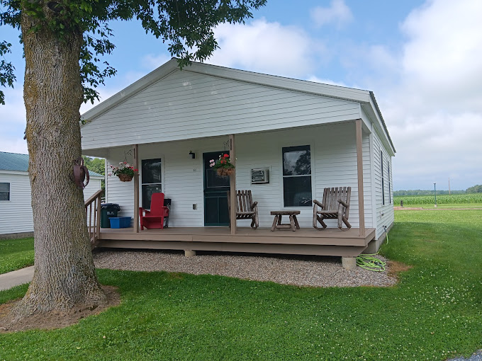 Rivers Edge Cottages and RV Park