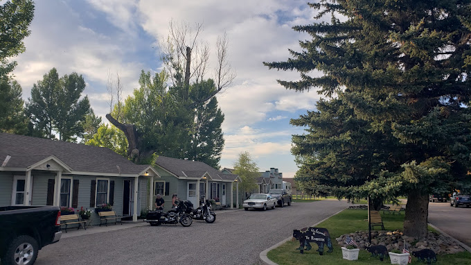 RIverside Motel, Cabins, and RV Park