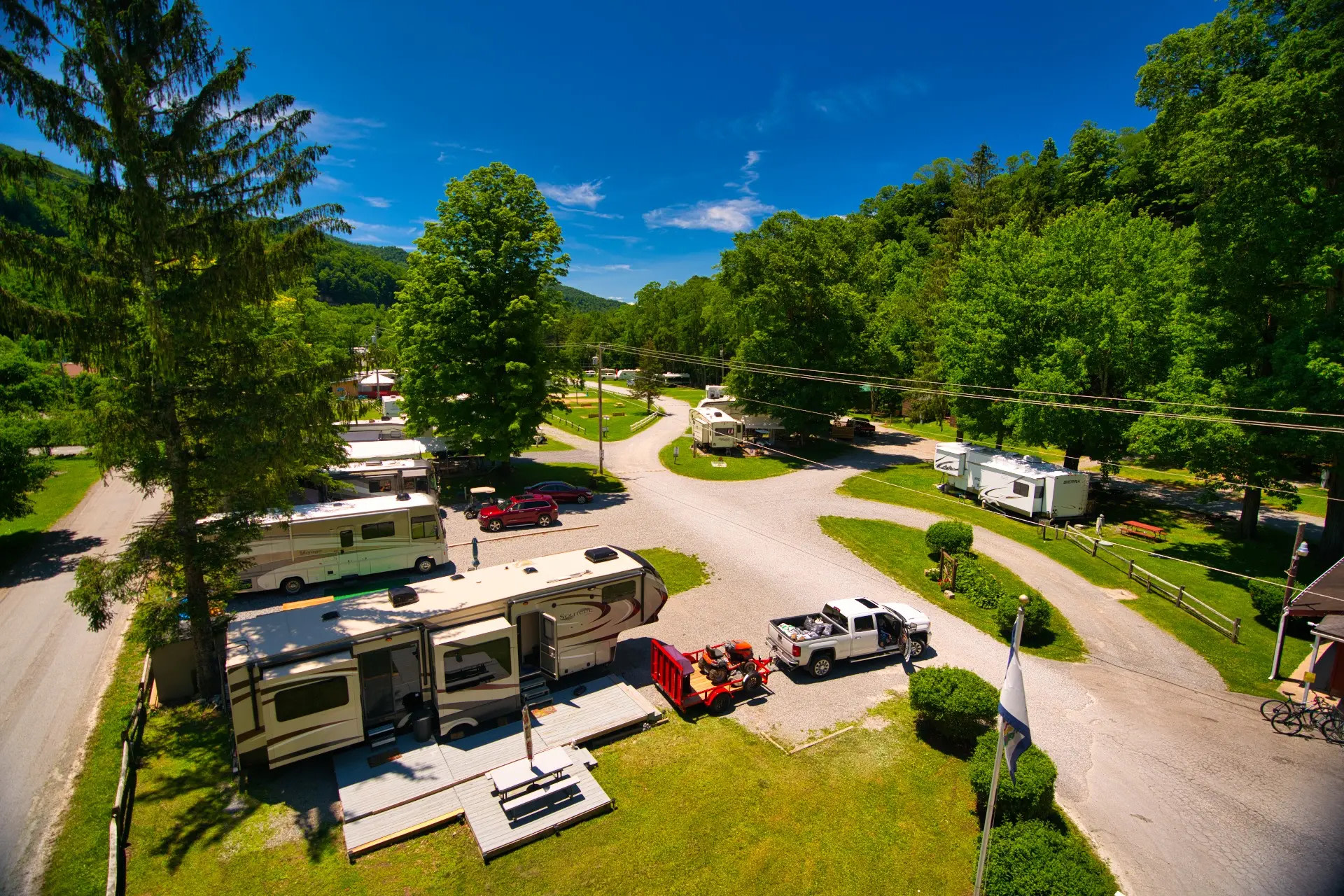 Revelle's River Resort