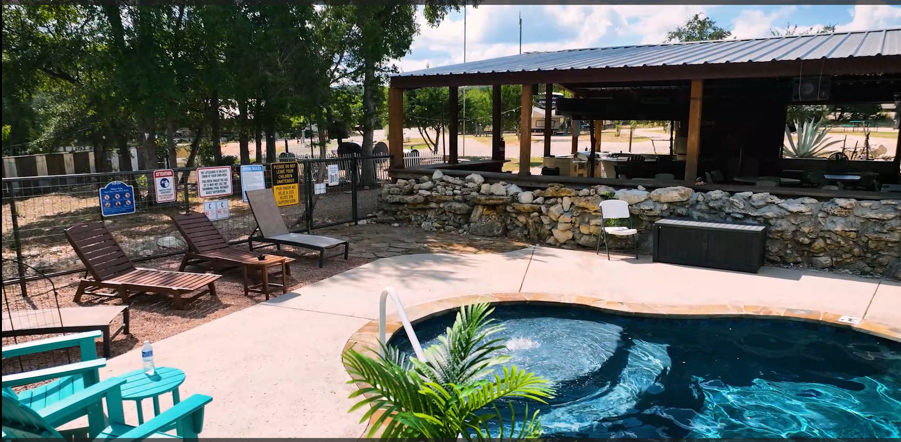 Texas Tranquility at Al's Hideaway