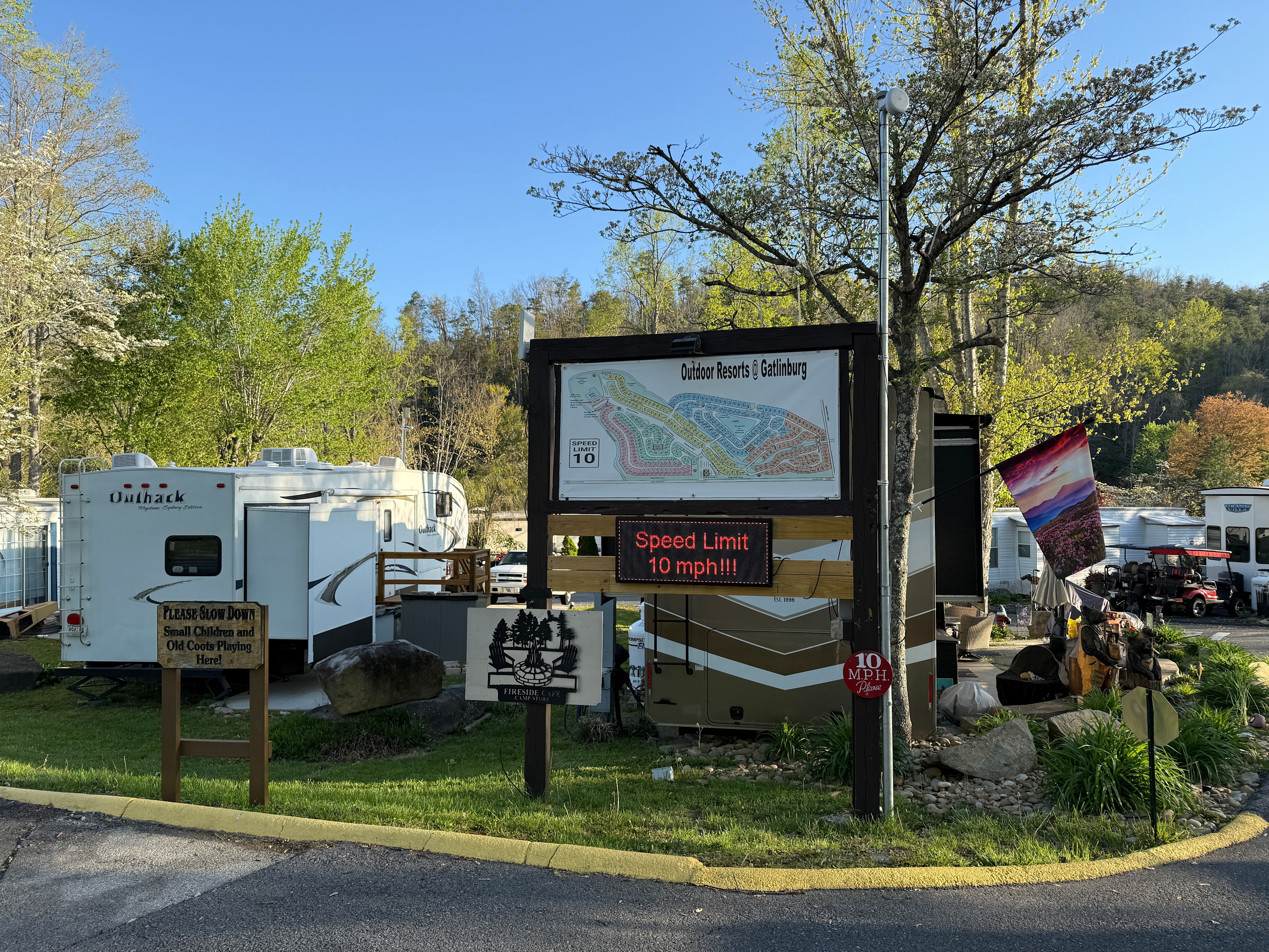 Gatlinburg Vibes RV Camping