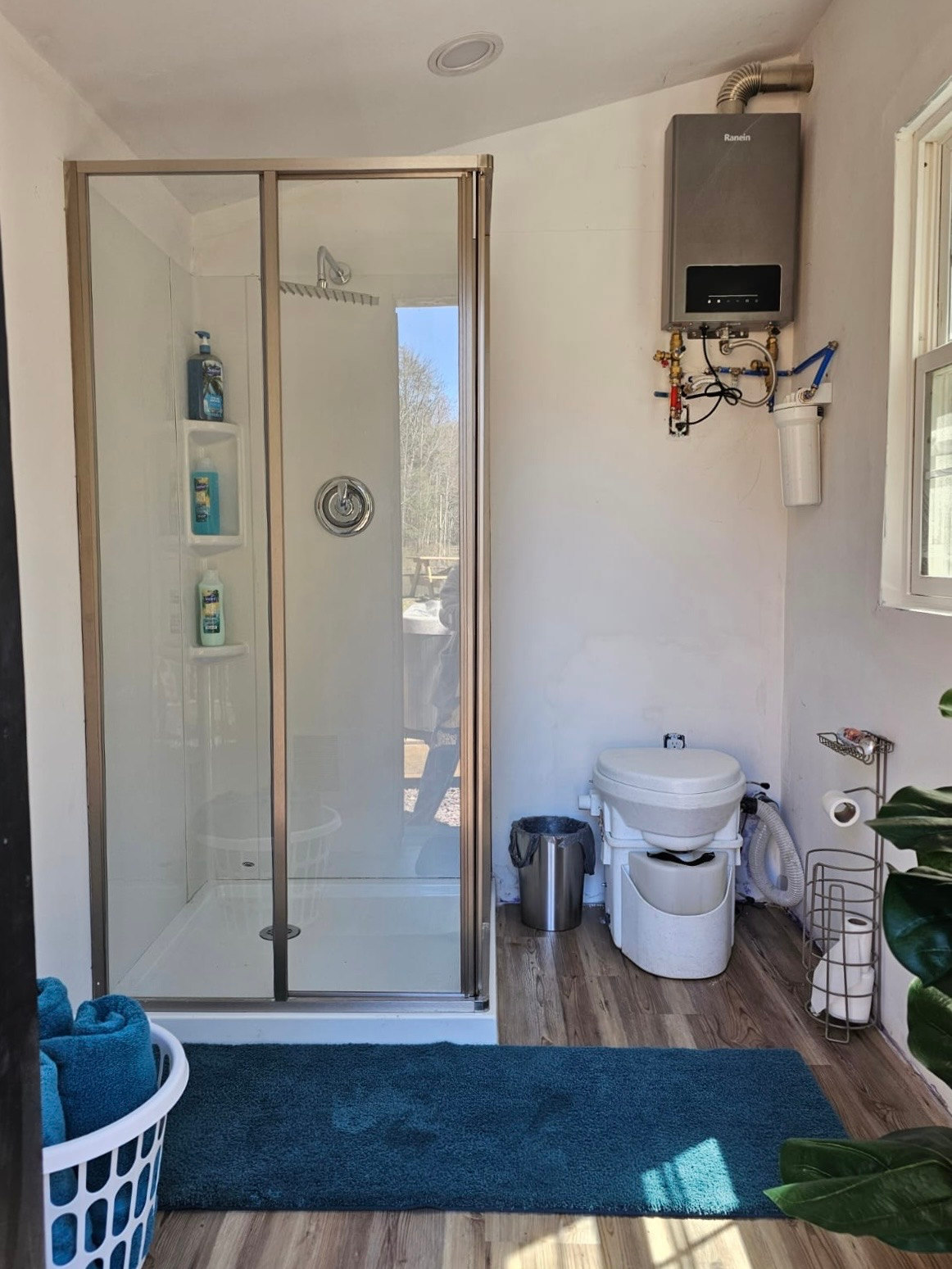 Tiny A-Frame W/ Heat/AC & Hot Tub