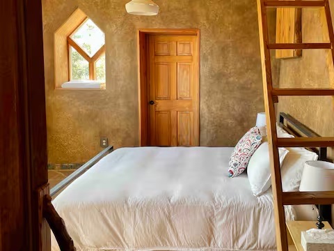 Earthship & Strawbale Near Boulder