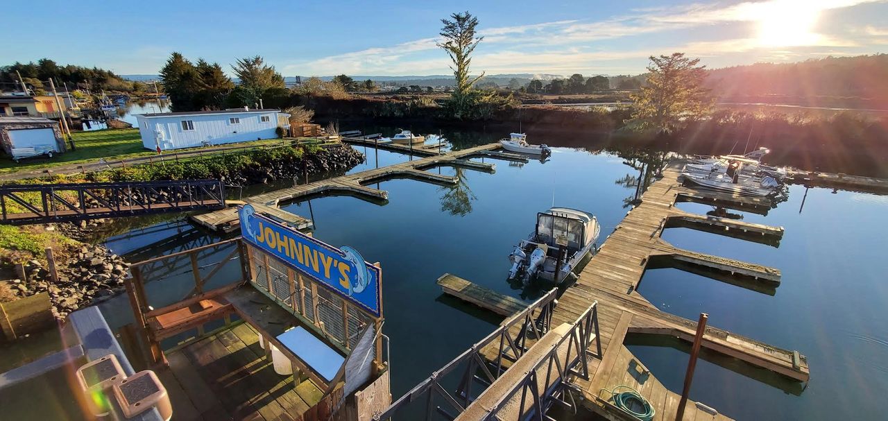 Johnny's At The Beach