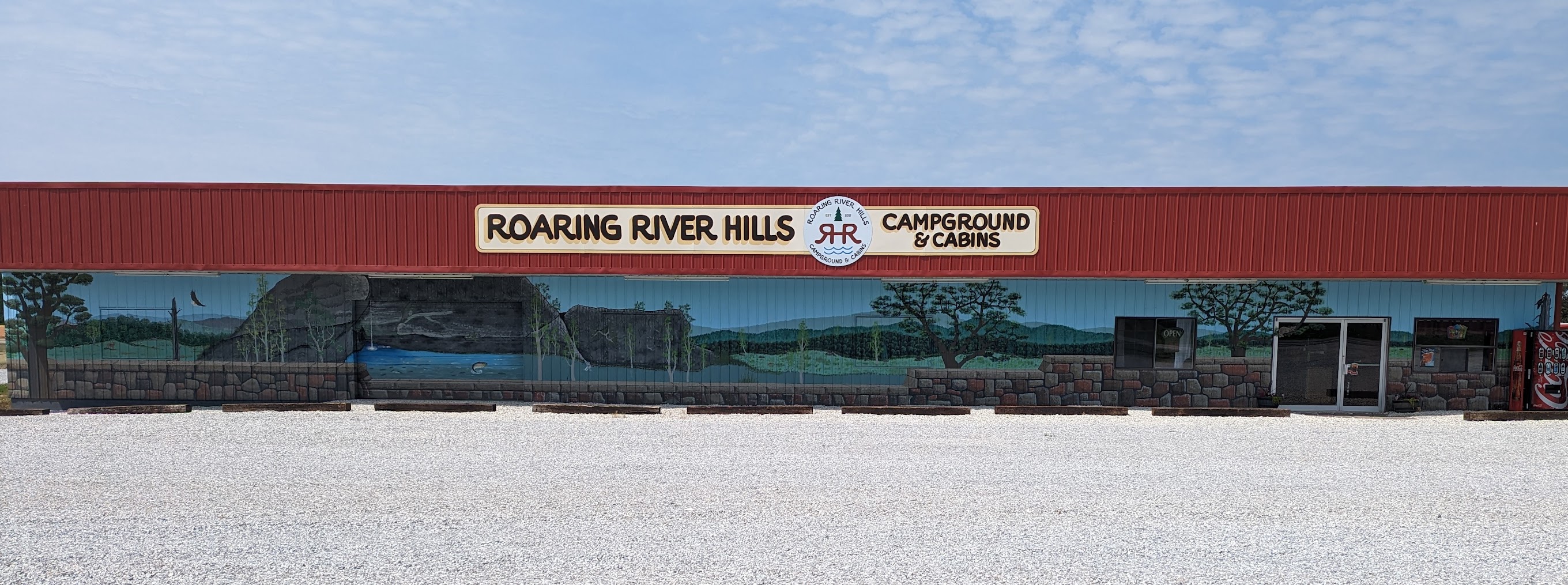 Roaring River Hills Campground & Cabins