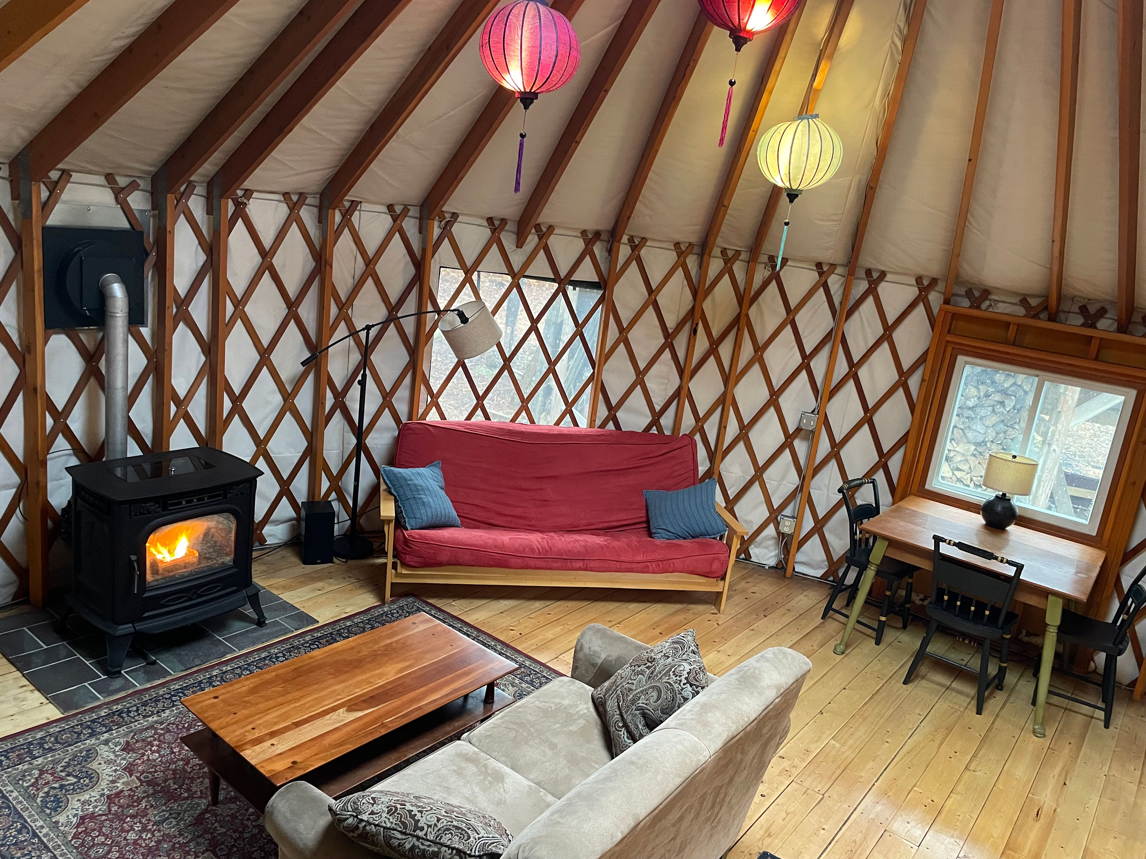 Private 4 Season Yurt Close to Town