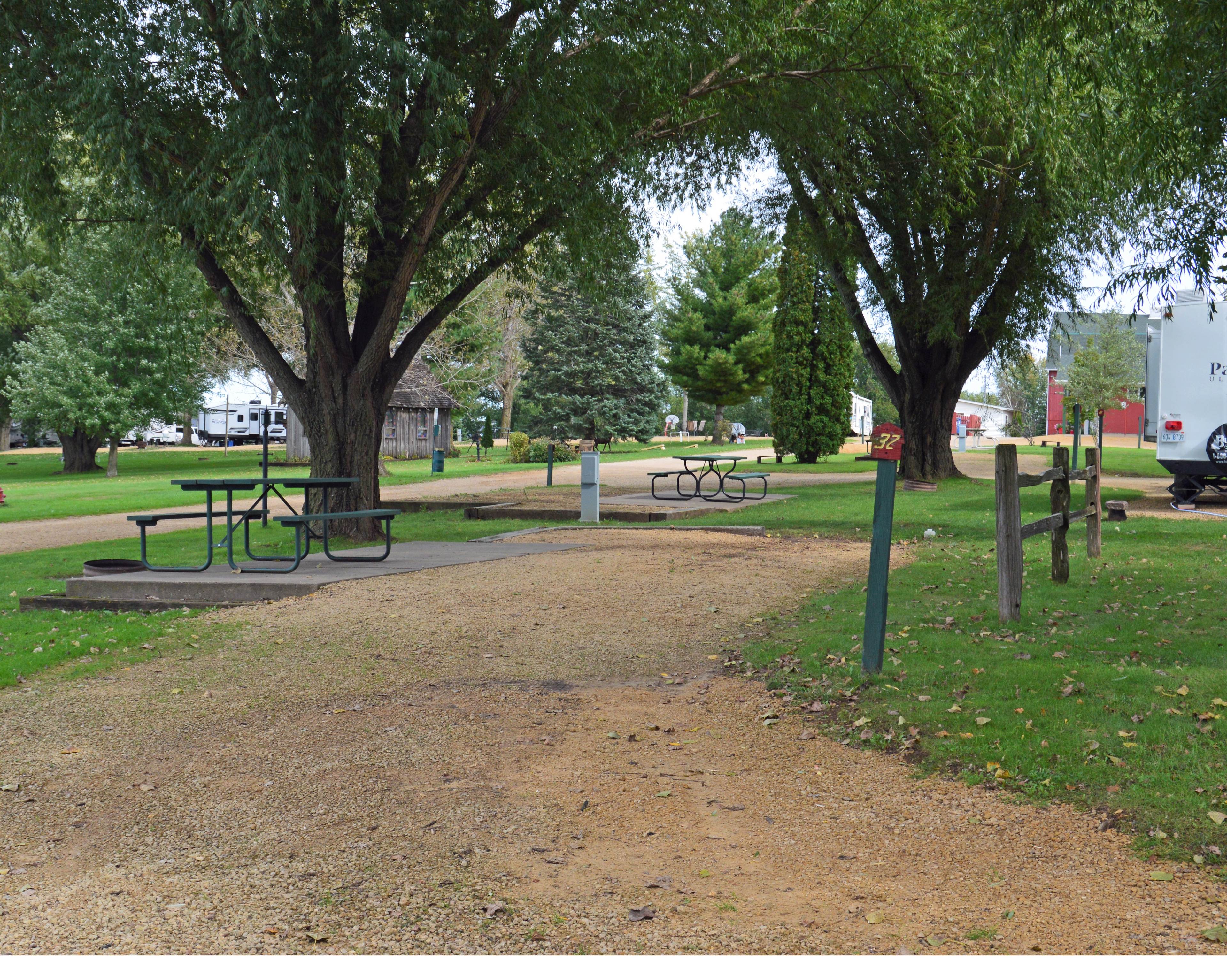 Rustic Barn Campground and RV Park