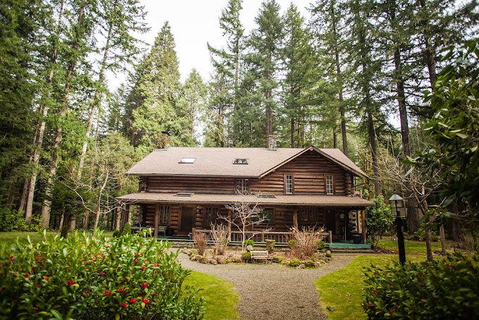 Loloma Lodge
