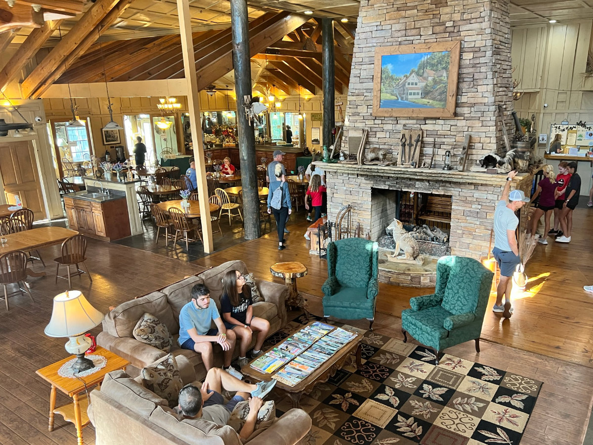 Luxury Tree House Getaways near Atlanta, Georgia