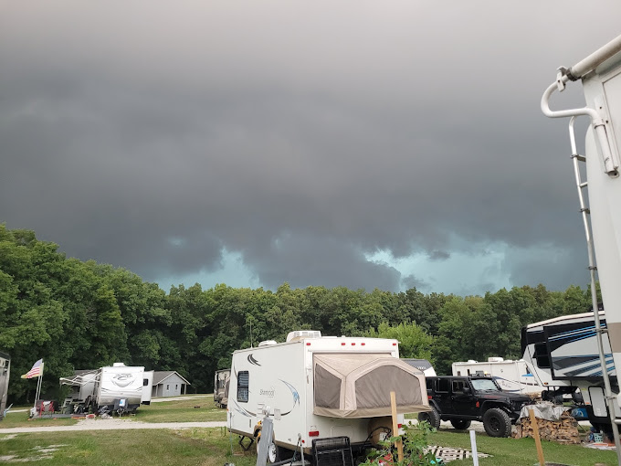 White Oaks on the Lake RV Resort