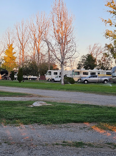 Intermountain Motor Homes and RV Camp