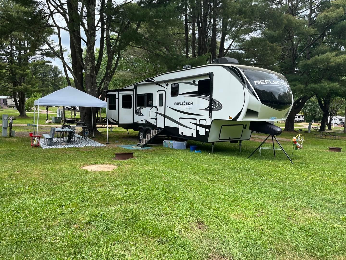 Wolf's Den Family Campground