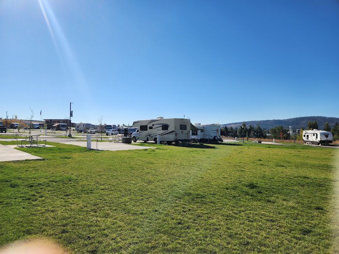 Klamath Falls RV Resort by RJourney