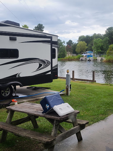 Angel's Landing Campground Restaurant & Marina