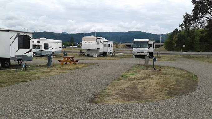 Meadowlark RV Park