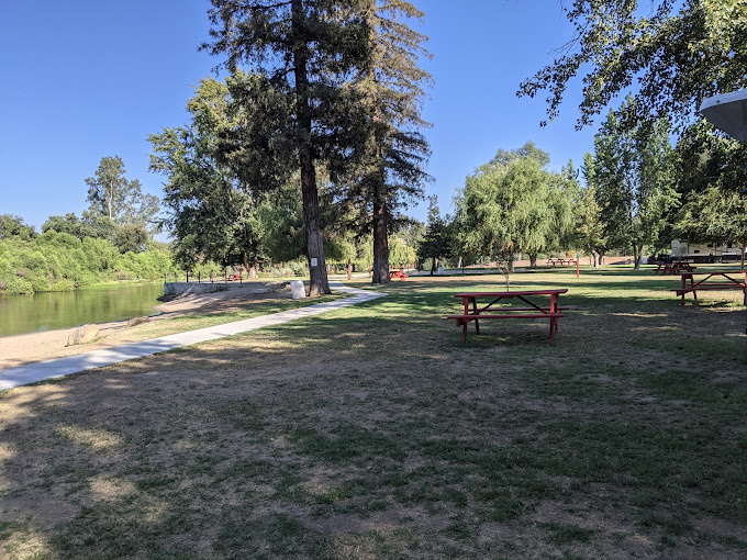 Lindy's Landing RV Resort
