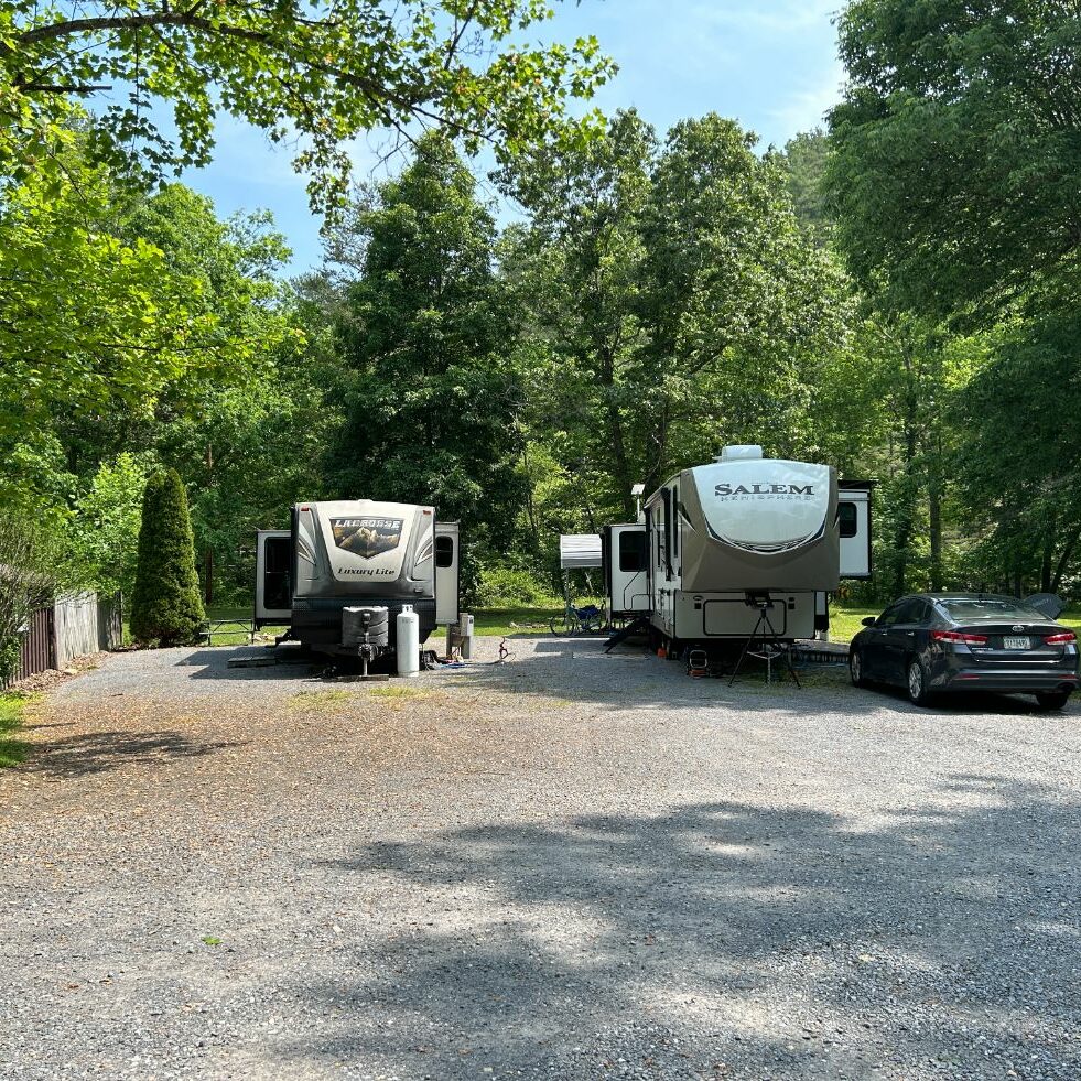 Buckhorne Country Store and Campground
