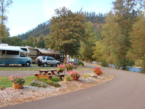 Casey's Riverside RV Park