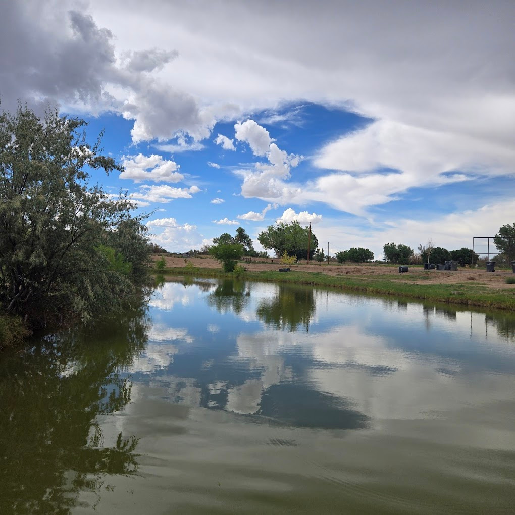 Escondida Lake Campground
