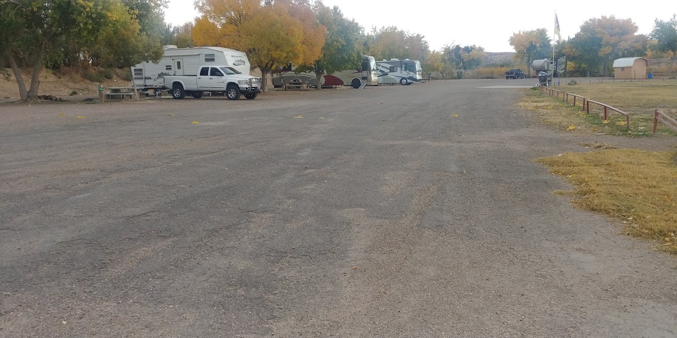 Escondida Lake Campground