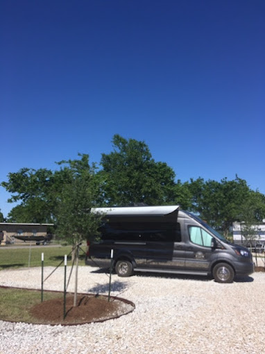 E Double H RV Park at Waco Lake